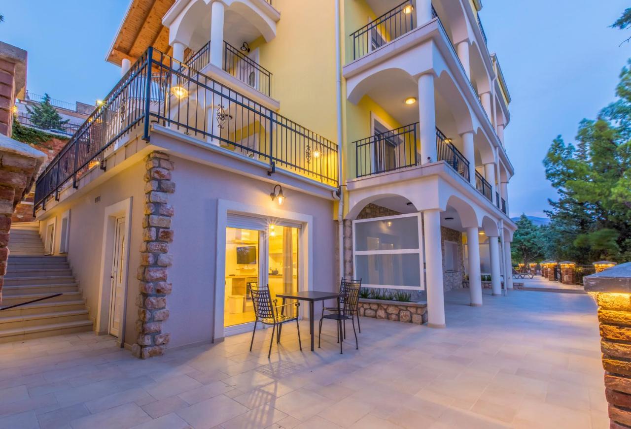 Palace Paulina Residence โนวีวีโนดอลสกี ภายนอก รูปภาพ