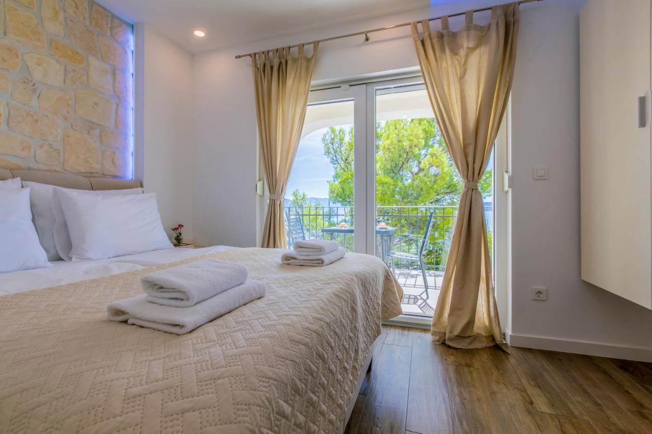 Palace Paulina Residence โนวีวีโนดอลสกี ภายนอก รูปภาพ